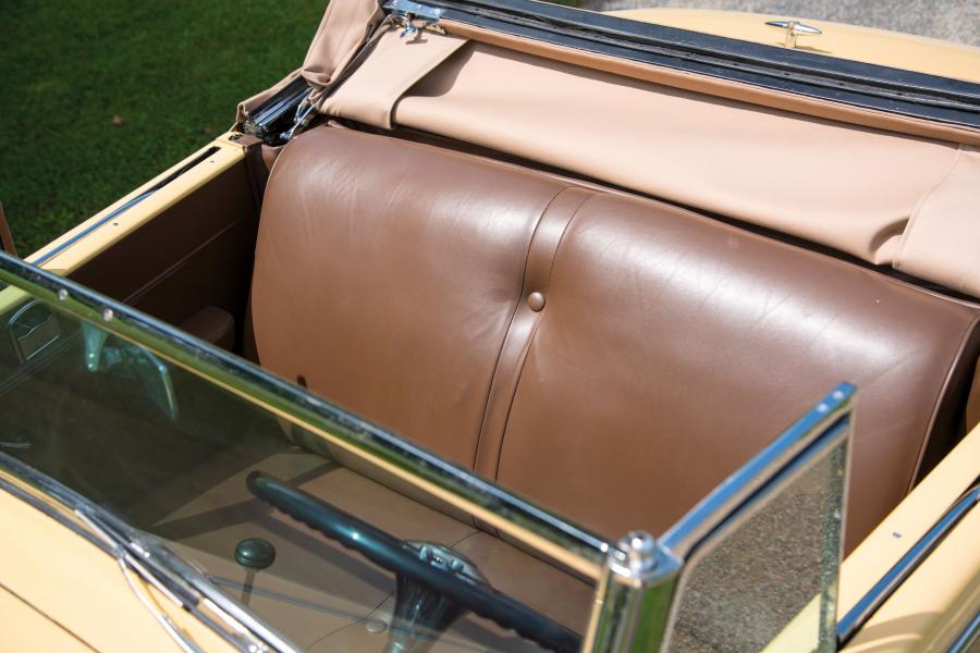 Интерьер LaSalle Convertible Coupe by Fleetwood (6335) 1934 года  (фото 2 из 7)